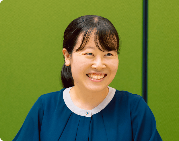 国内営業の女性社員