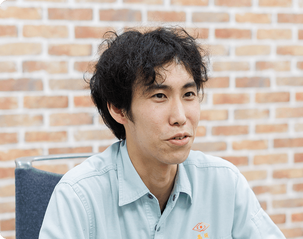 研修員の男性社員